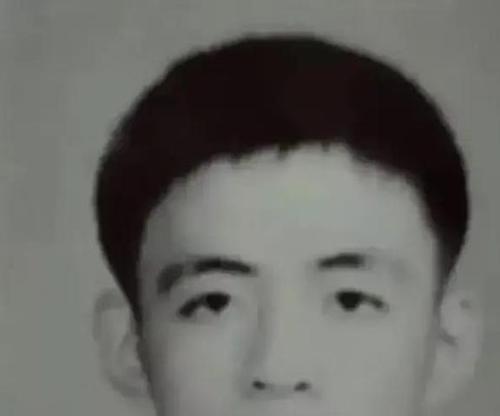 泰拉瑞亚死人不会告密成就如何达成？详细步骤是什么？