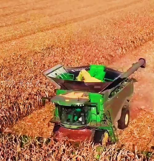CF904J玉米收获机的收获能力是多少吨？操作效率如何？